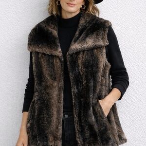 Robert Louis Faux Fur Vest Womens Medium Brown Sleeveless Long